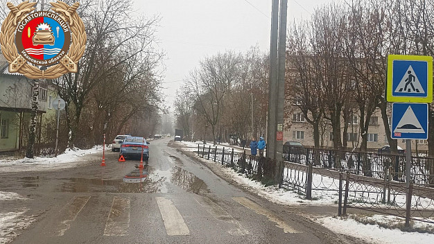 В Иванове у лицея сбили 17-летнюю девушку